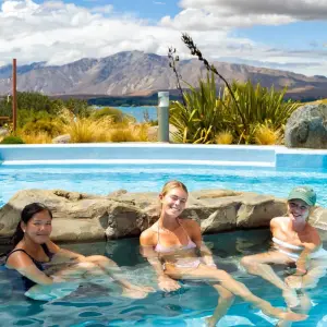 Explore NZ Adventure 17 Day for 17 days with INTRO Travel and discover unforgettable experiences - Photo 3