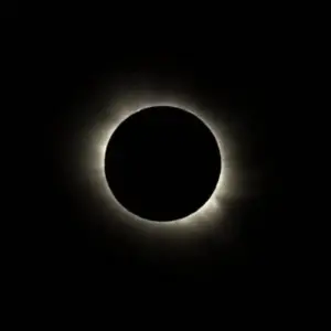 Explore Solar Eclipse over East Greenland for 14 days with Inventia and discover unforgettable experiences - Photo 11