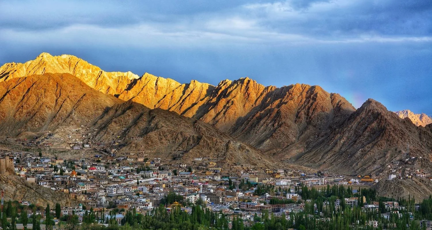 Escorted Kashmir Ladakh Tour Package - 15 days with Alkof Holidays - Photo 2 Explore Escorted Kashmir Ladakh Tour Package for 15 days with Alkof Holidays and discover unforgettable experiences - Photo 2