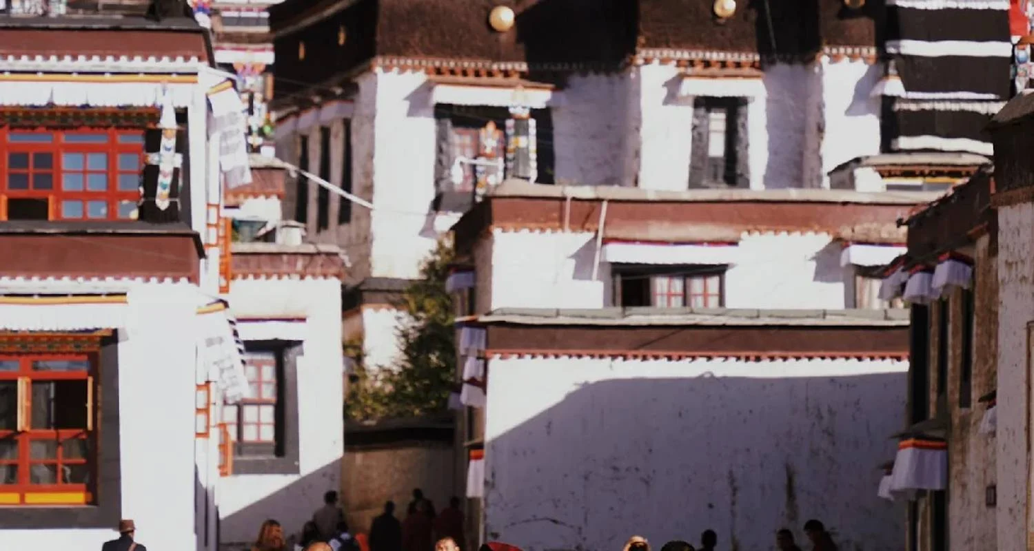 7 Days Lhasa Shigatse Everest Base Camp Sakya Private Tour - 7 days with Great Tibet Tour - Photo 2 Explore 7 Days Lhasa Shigatse Everest Base Camp Sakya Private Tour for 7 days with Great Tibet Tour and discover unforgettable experiences - Photo 2