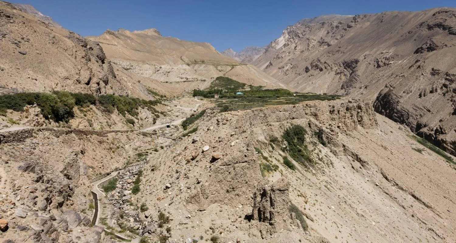 Pamir Highway Tour: Discover Tajikistan’s Majestic Landscapes - 15 days with Gypsy Traces and Tours - Photo 2 Explore Pamir Highway Tour: Discover Tajikistan’s Majestic Landscapes for 15 days with Gypsy Traces and Tours and discover unforgettable experiences - Photo 2